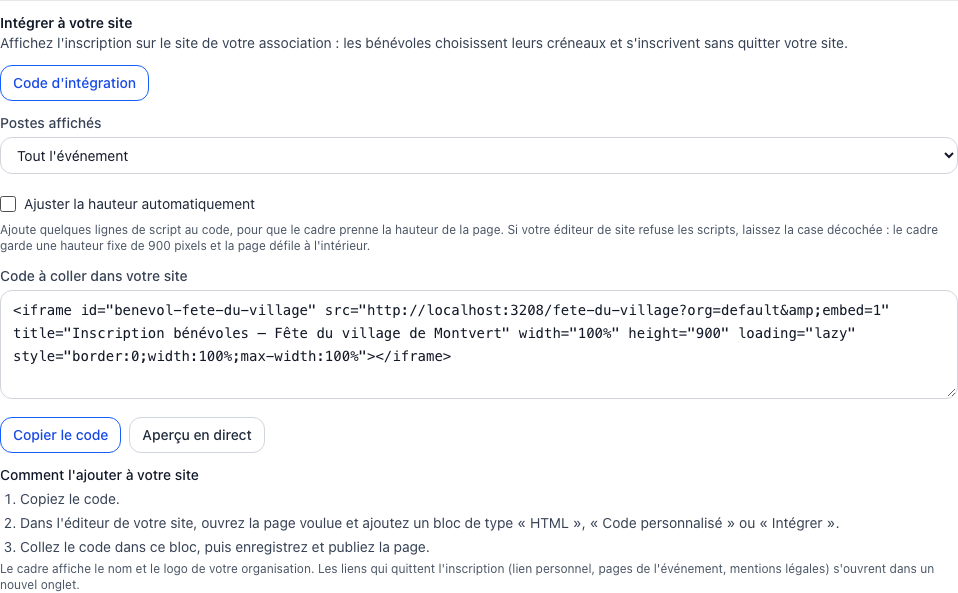 Section « Intégrer à votre site » ouverte : le choix « Postes affichés », la case « Ajuster la hauteur automatiquement », le code à coller dans un champ, les boutons « Copier le code » et « Aperçu en direct », puis les trois étapes pour l'ajouter à votre site
